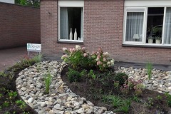 aanleg-en-ontwerp-voortuin-rond-2